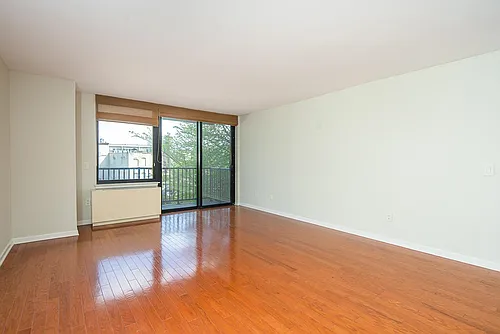 700 Grove St #4S Photo 1