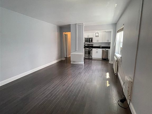 4th image of 40 Glenwood Ave APT 3M