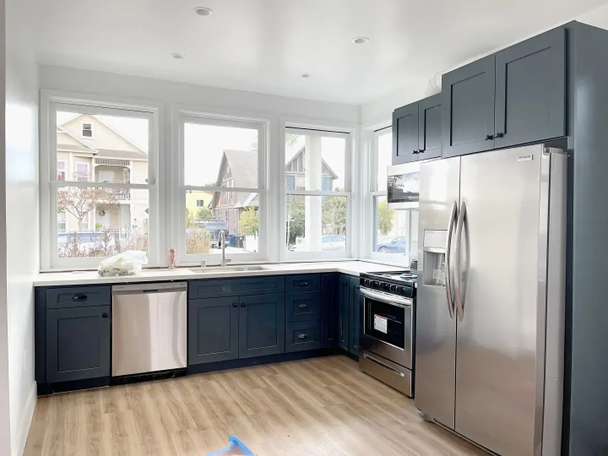 4 bed, 991 sqft, $1,355 — Photo 3