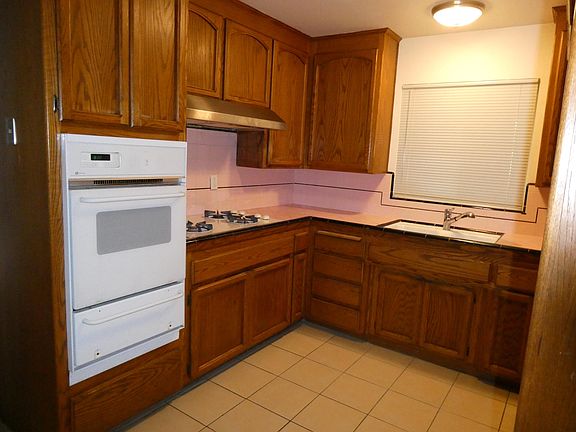 2nd image of 8030 Vandenberg Dr