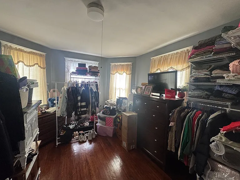 27 Irion St #2 — Photo 6