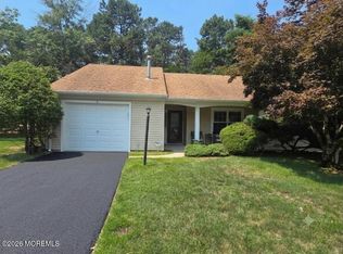 5 Brookdale Ct, Forked River, NJ 08731