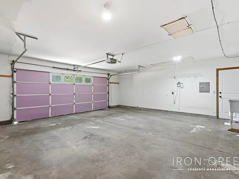 1544 E Falconrim Ct — Photo 27