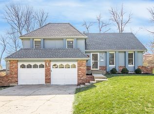 4725 Stearns Ln, Shawnee, KS 66203