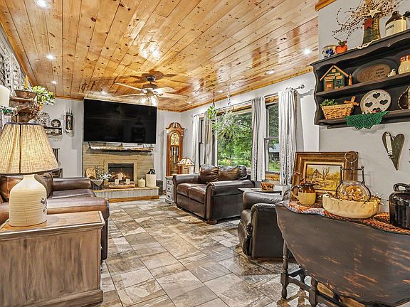 5th image of 6590 Brunden Pl