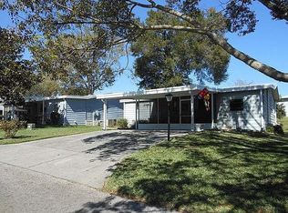 614 Spruce Dr, Lady Lake, FL 32159