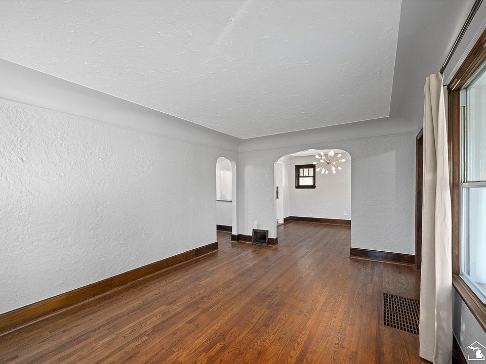 2846 William R St, photo 11