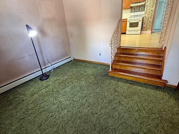 3rd image of 309 Roselle St