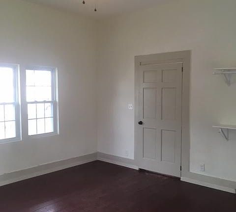 2nd image of 407 W Highland Blvd