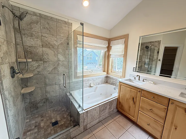 7439 Brook Hollow Loop Rd — Photo 6
