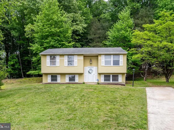 3 Robins Nest Ct, Randallstown, MD 21133