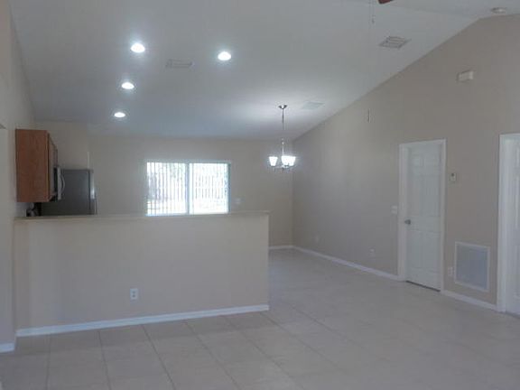 5th image of 3562 SW Dellamano St