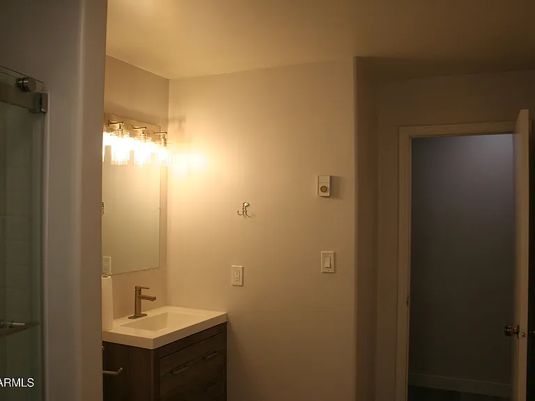 8901 E Waco Ct — Photo 34
