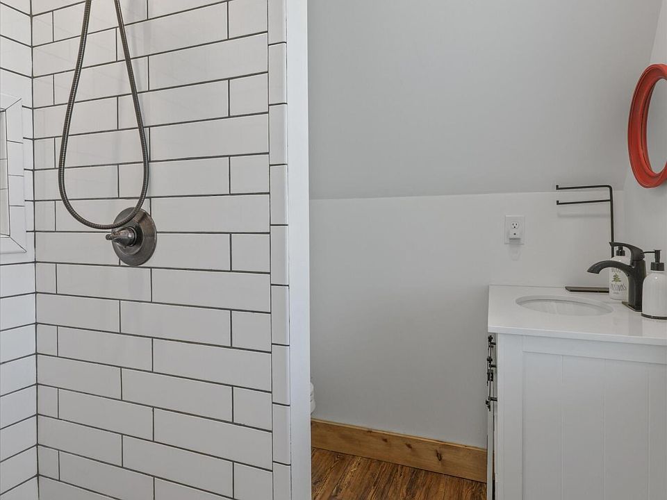 16th image of this home