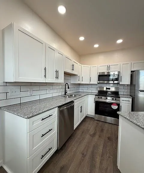 1800 Graham Ave #3 — Photo 7