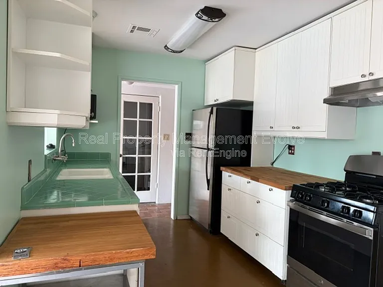 2246 W Mulberry Dr — Photo 6