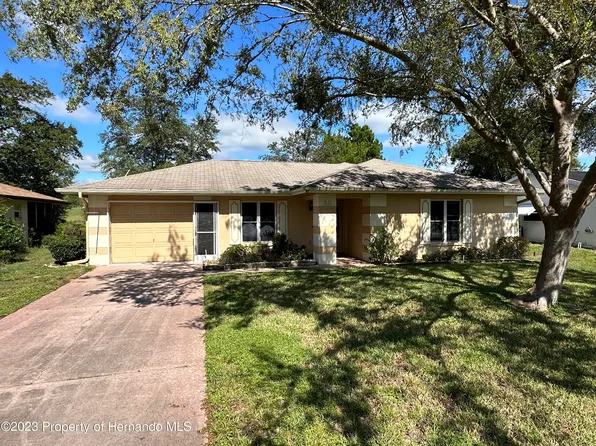 7094 Lexington Cir, Brooksville, FL 34602