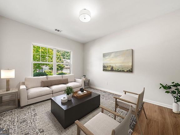 3rd image of 64 Windsor Way