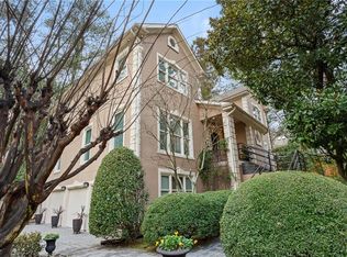 1013 Lenox Valley Dr NE, Atlanta, GA 30324