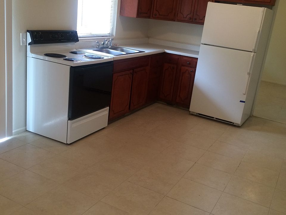 1st image of 1800 3rd Ct SE APT D