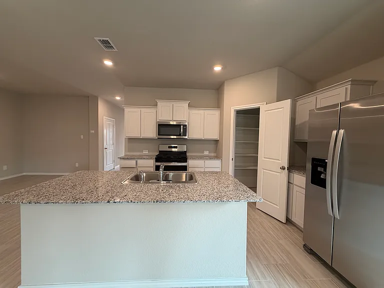 8433 Coffee Springs Dr — Photo 5