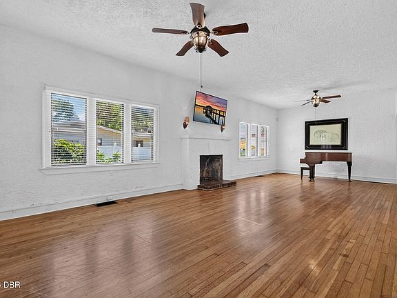 17th image of 27 Ormond Shores Dr