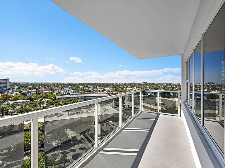 3700 Galt Ocean Dr #1215 — Photo 23