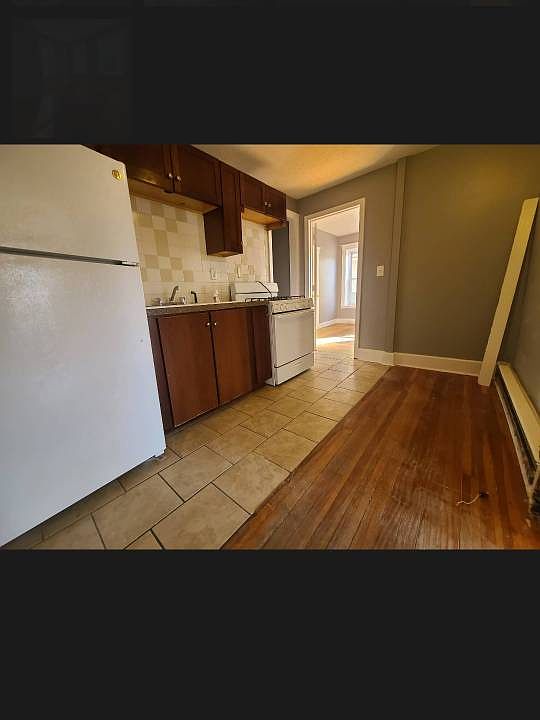 1st image of 218 West St APT B1