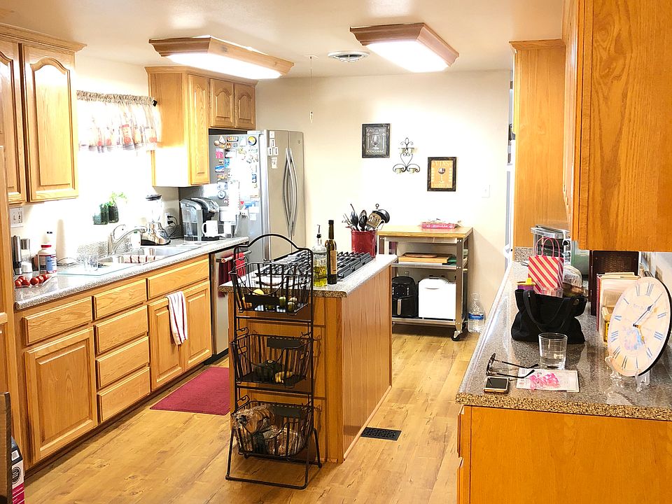 1st image of 41900 Ivy St Space 10