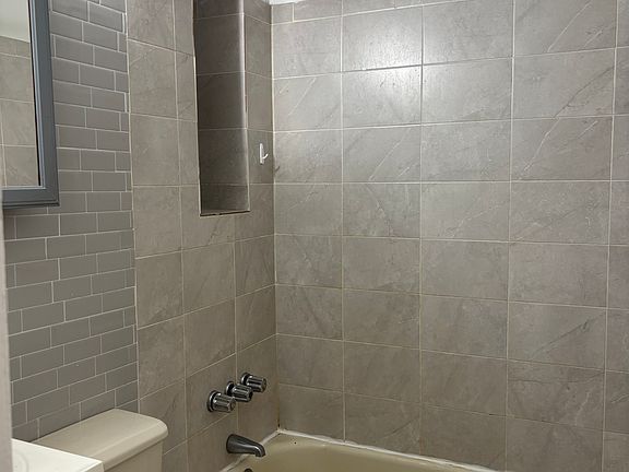 2nd image of 308 E 93rd St APT 3B