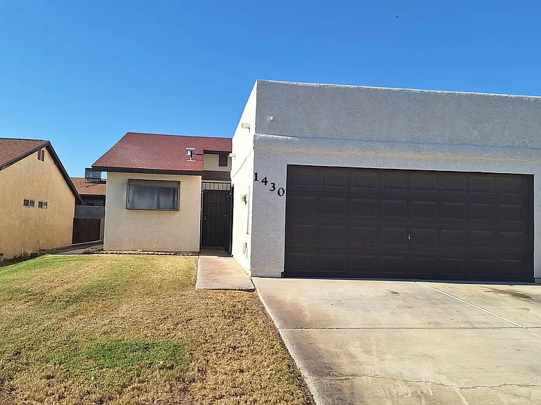 1430 E Hillside Pl — Photo 1