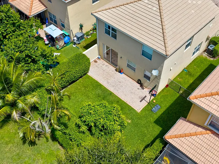 7630 Topiary Ave — Photo 50