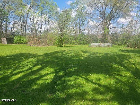 2nd image of 2984 Freyer Rd