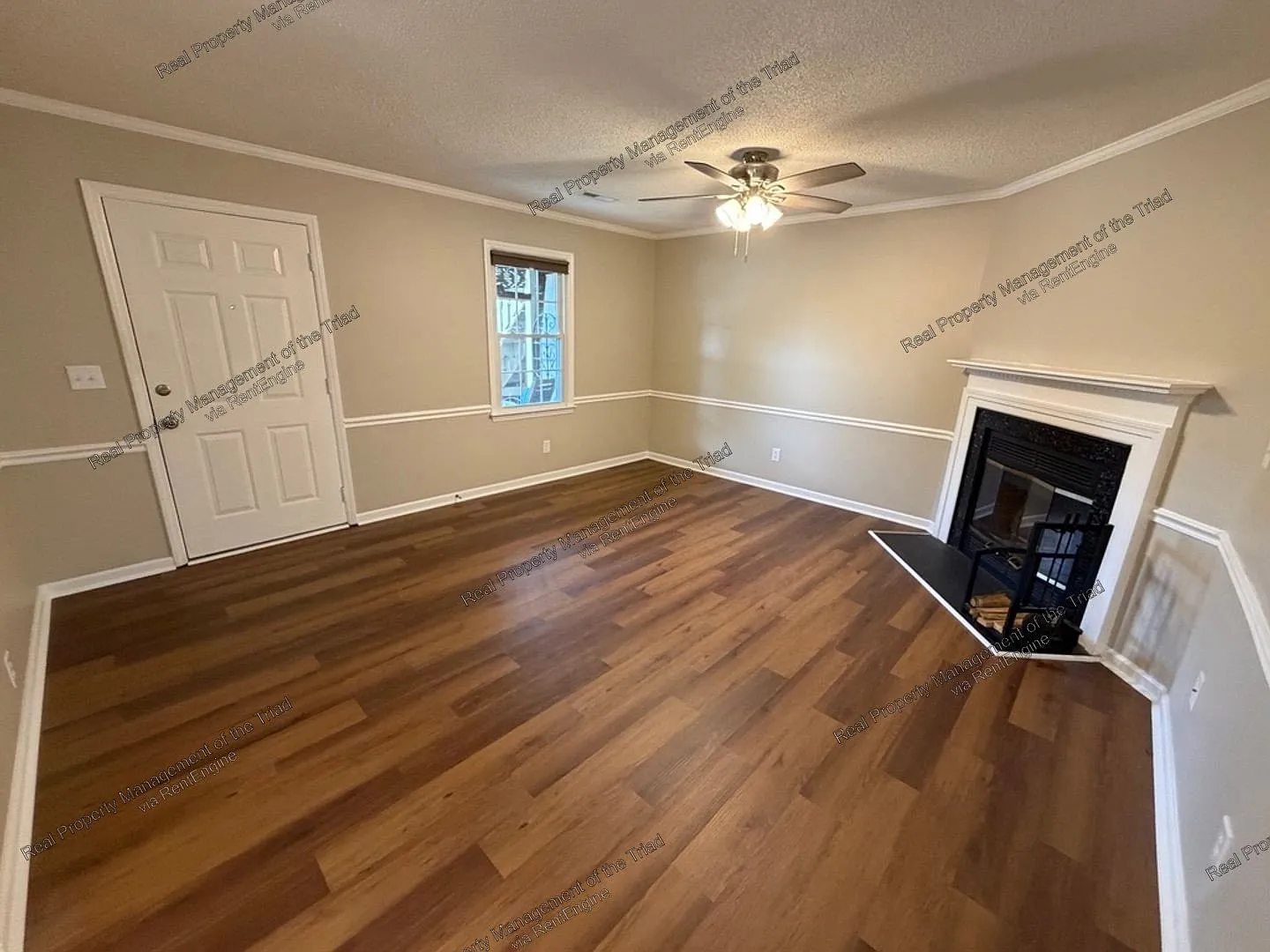 2 bed, 2.0 bath, 1118 sqft, $1,335 — Photo 3