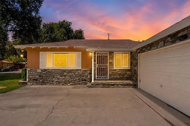 4869 Serrano Pl — Photo 4