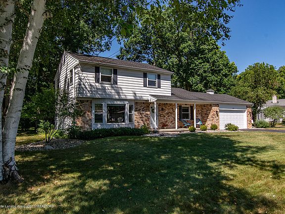 3rd image of 4461 Arbor Dr