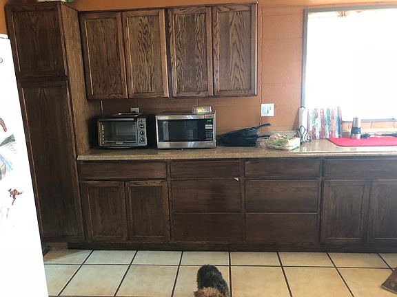 5th image of 3501 Pinecrest Ave