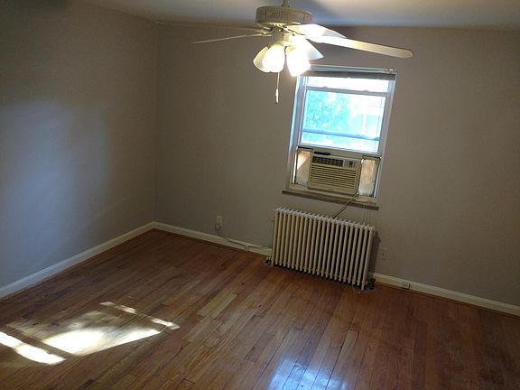 5th image of 2741 Losantiville Ave APT 2