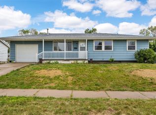 840 W 9th Ave, Marion, IA 52302
