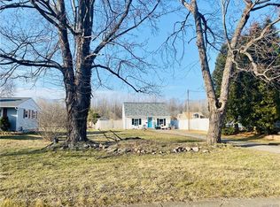 1304 Forbes St, North Tonawanda, NY 14120