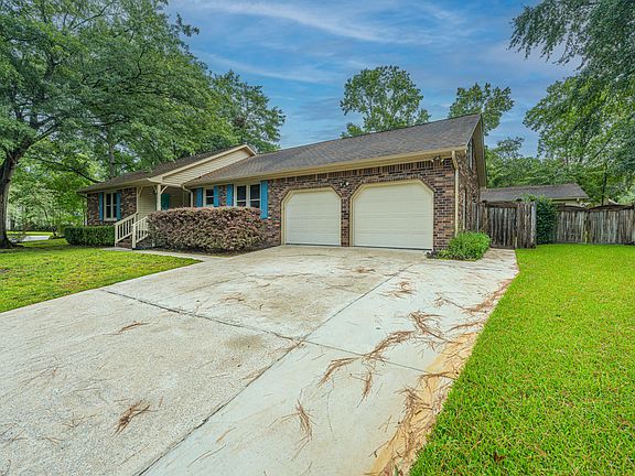 5th image of 132 Harrow Pl