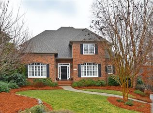 166 Montauk Ct, Clemmons, NC 27012