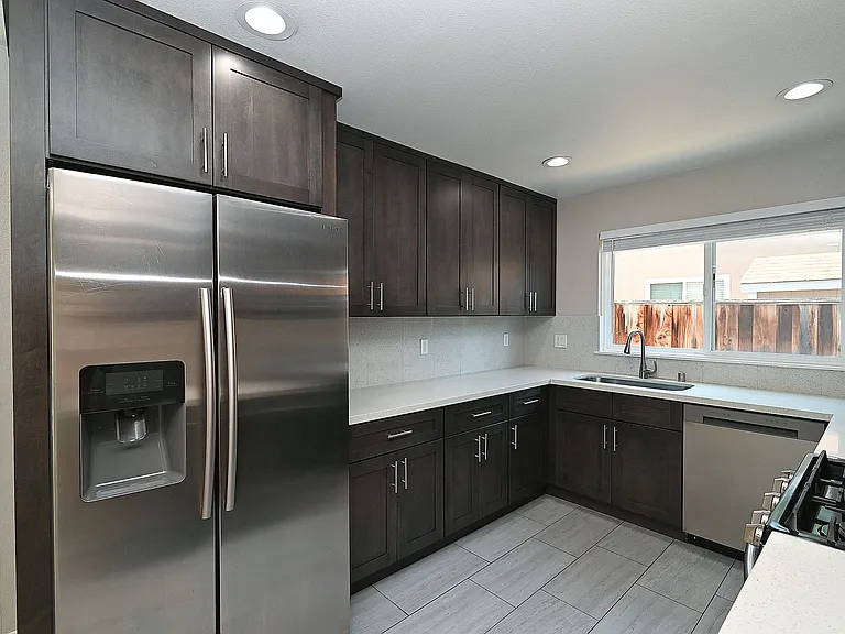 3332 Hogarth Pl — Photo 23