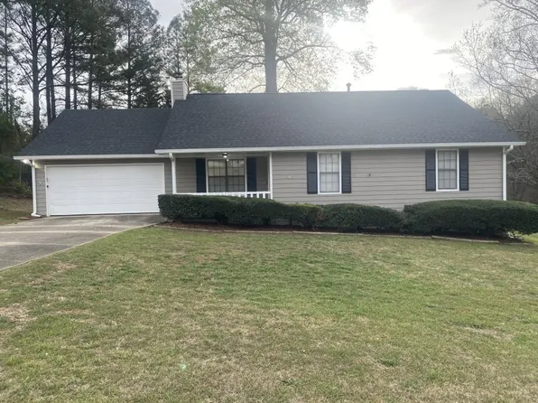 225 Farmbrook Pkwy, Stockbridge, GA 30281