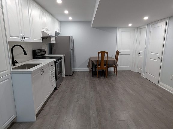 4th image of 7 Reddington Rd #Basement