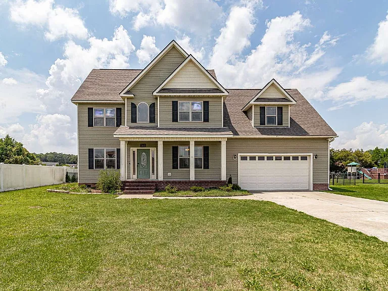 303 Glenn Laurel Dr — Photo 3
