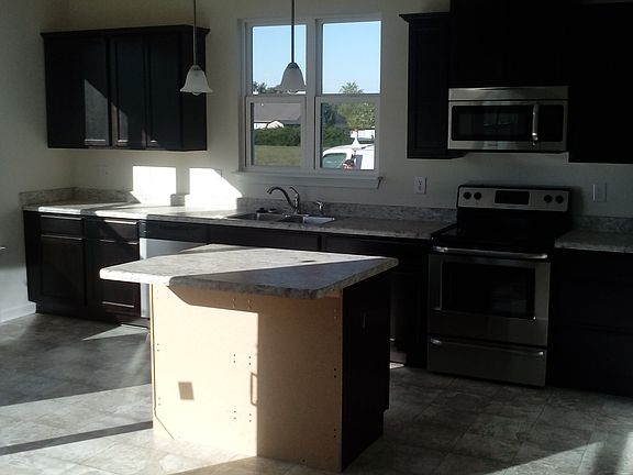 3rd image of 550 Overcup Street