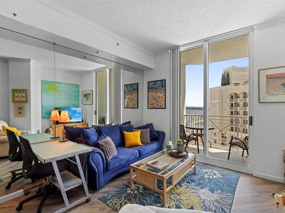 255 Evernia St APT 1518, West Palm Beach, FL, 33401
