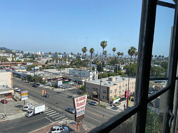 4th image of 5225 Hollywood Blvd #711