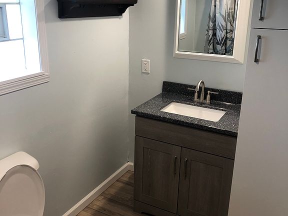 5th image of 13336 Rocklin St